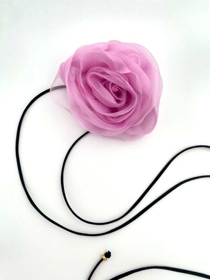 Gül Rozetli Choker