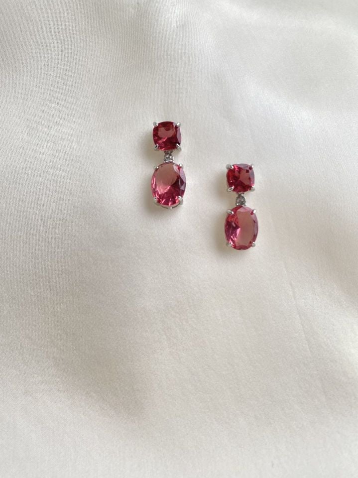 PEMBE TAŞLI OVAL KÜPE