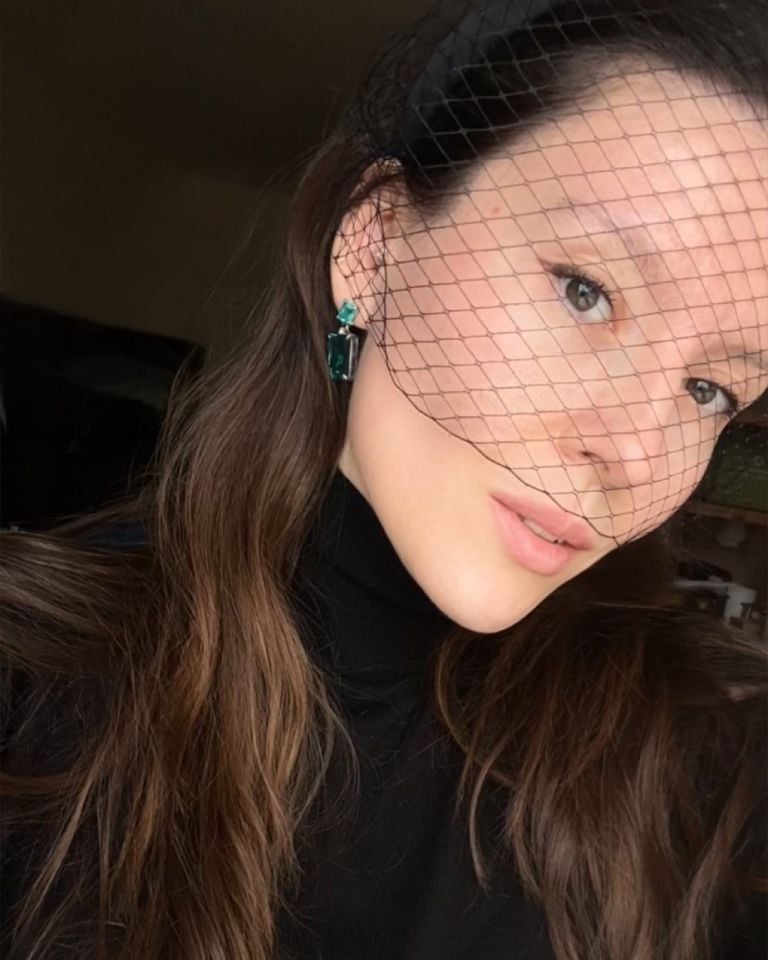 Bella Vualetli Taç